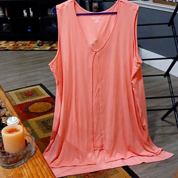 Beautiful tank tunic - Picture 1 of 5